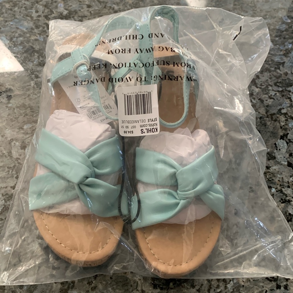 🎁NWT SO Girls 4 Wedge Sandals